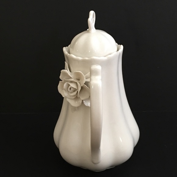 Graces Teaware Bone China Coffee Tea Decanter with Attached Rose NWT - Picture 5 of 6